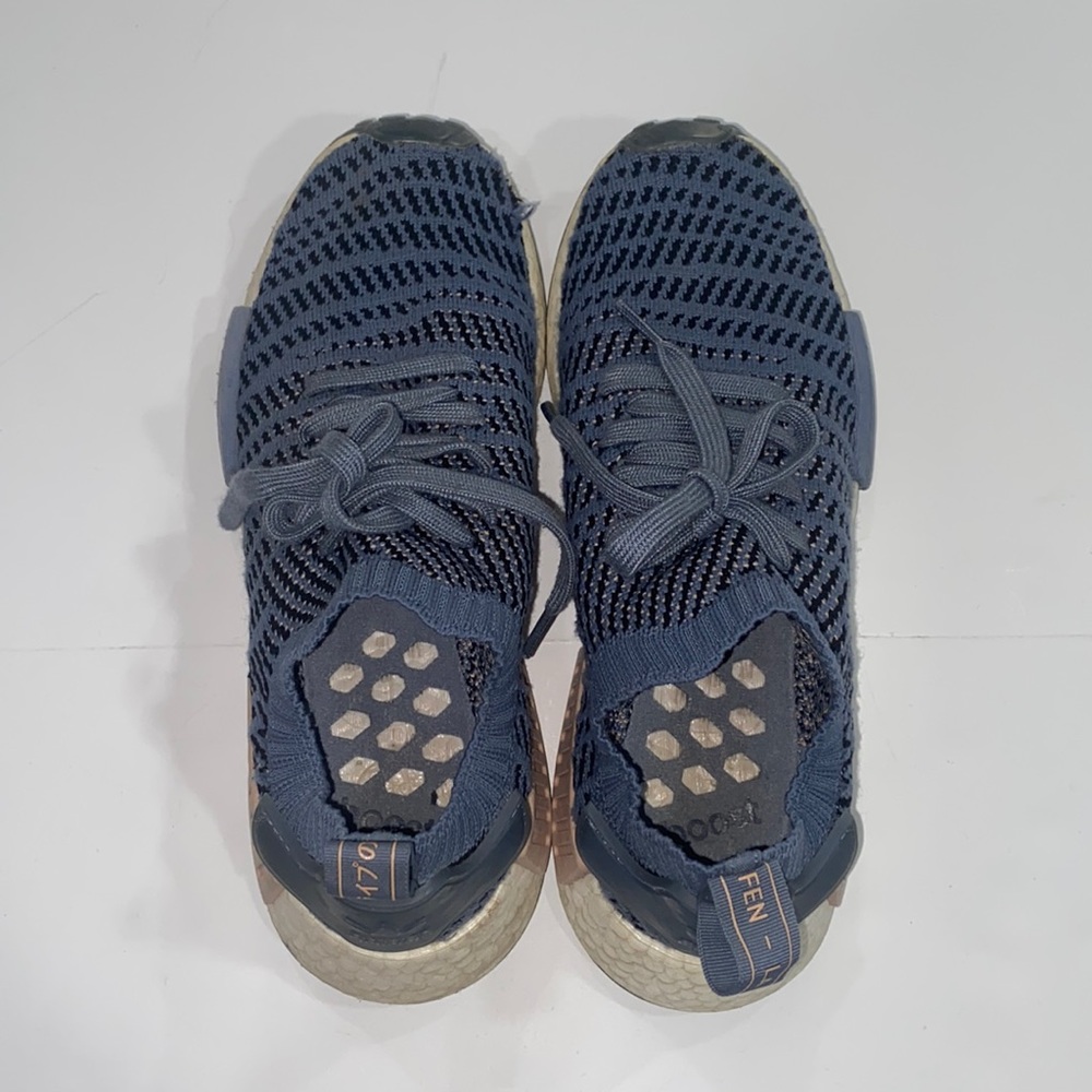 Wmns NMD_R1 STLT Primeknit 'Steel' W9 (M7.5)!! Good condition!!